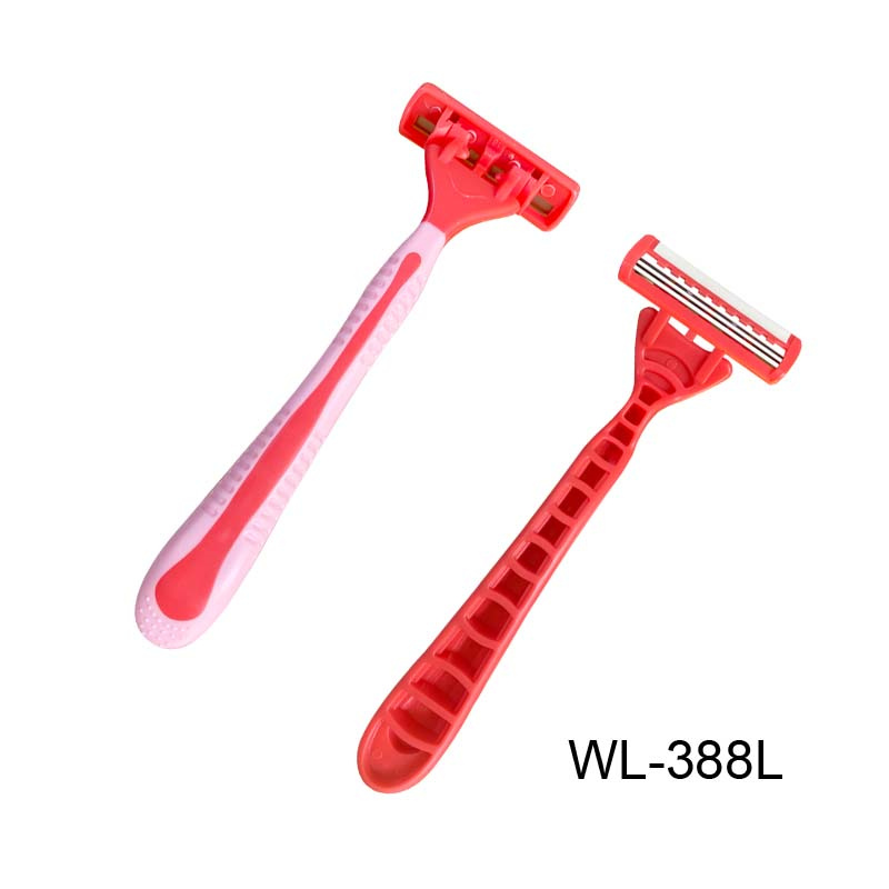 triple blade Razors with lubricating strip and super rubber handle WL-388L