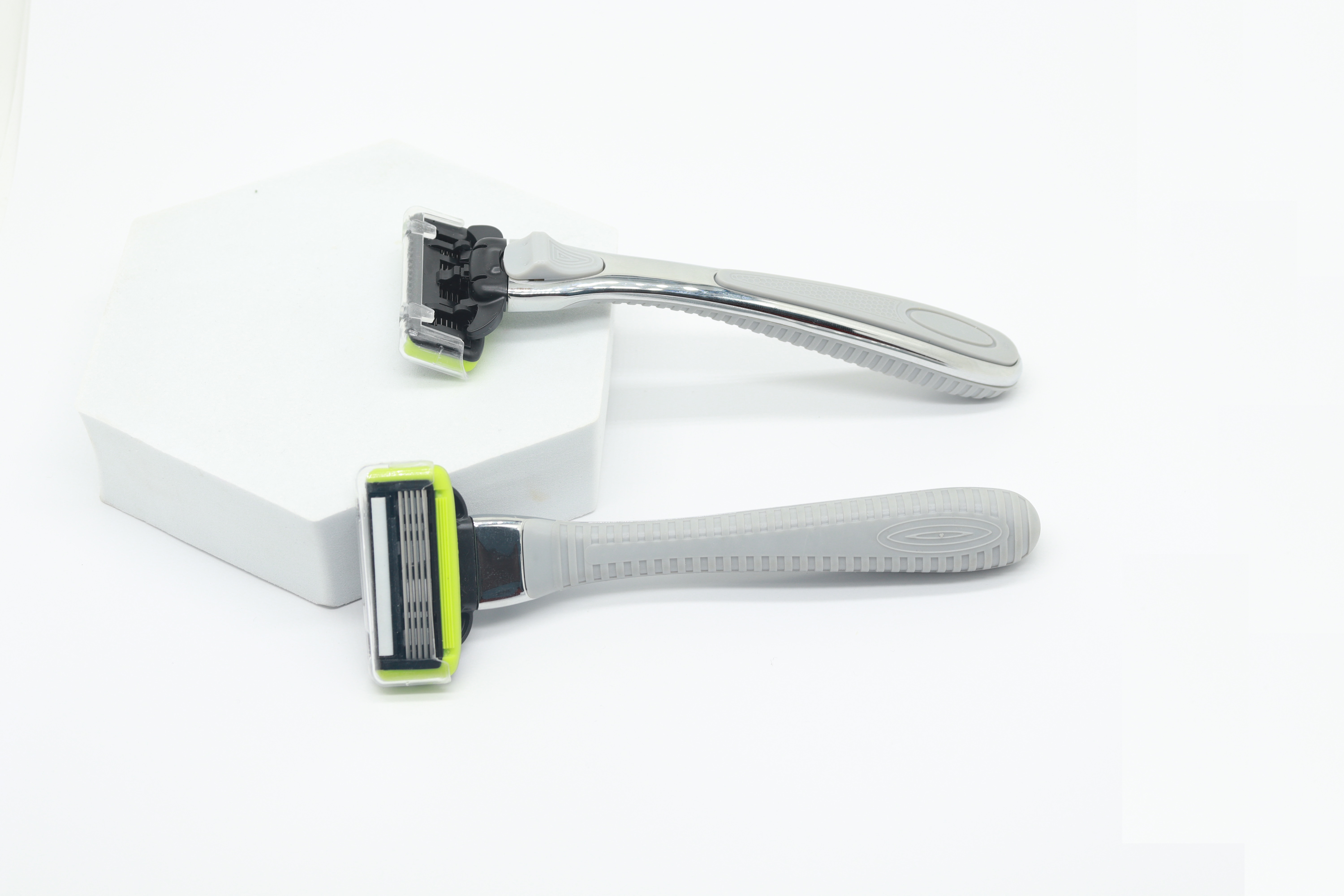 System Metal 5 blade razor